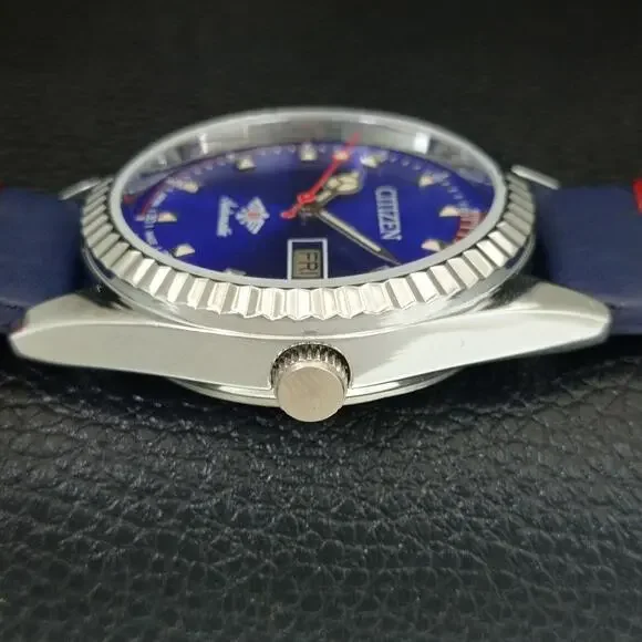 Vintage 1986 Citizen Automatic Mens Silver Watch W/daydate & Blue accents